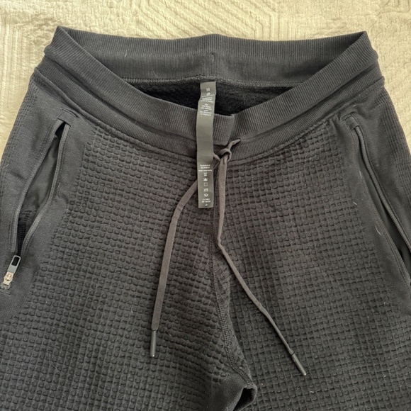 Lululemon Men’s Joggers - Picture 2 of 3